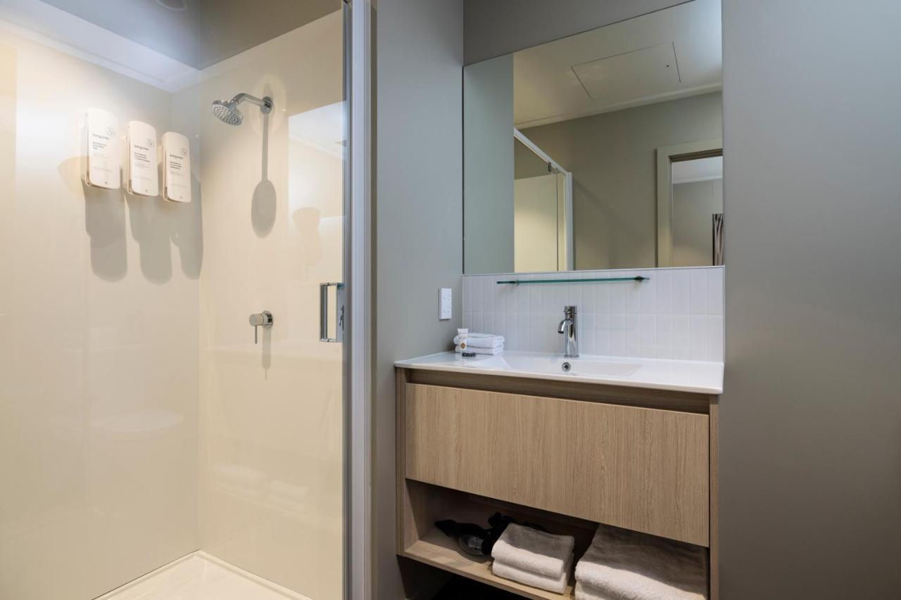 Quest 256 Lambton Hotel Wellington Bagian luar foto